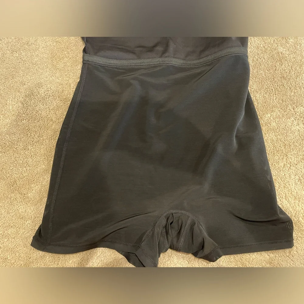 Mini Skirt - Picture 3 of 3